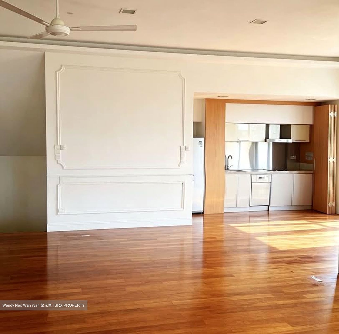 First Avenue (D10), Detached #635086601